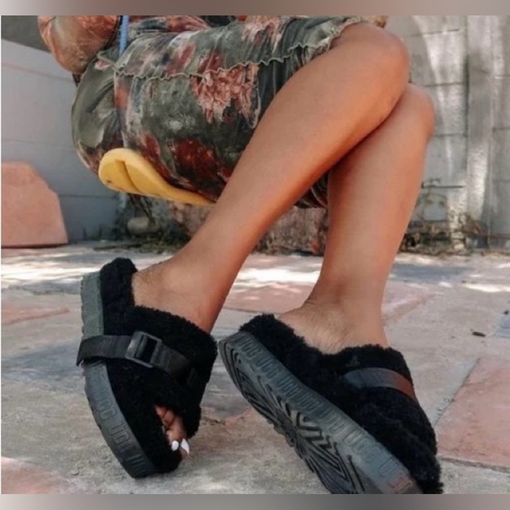 UGG Black Womens Fluffita Fuzzy Slide Sandals - Picture 11 of 13
